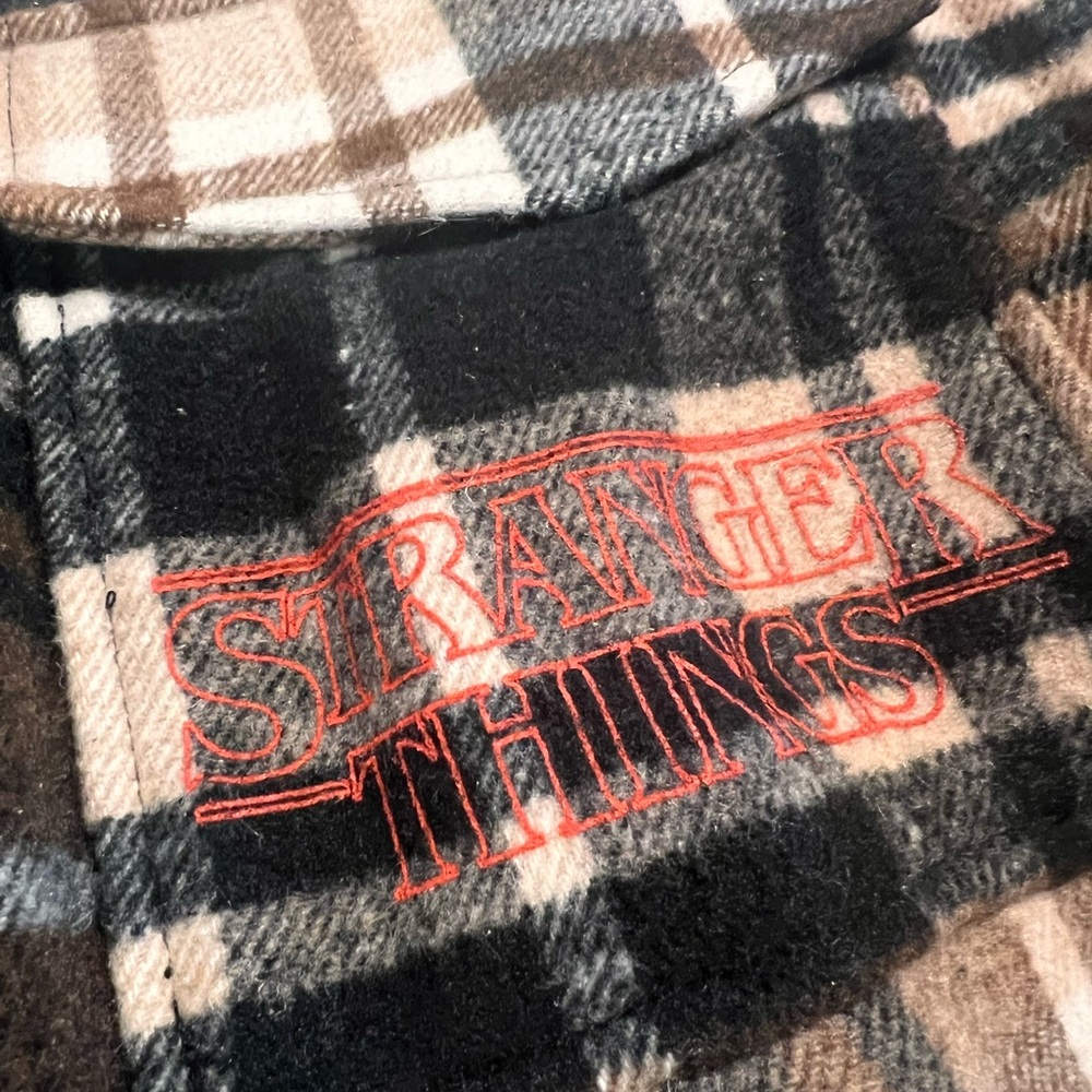 Stranger Things Plaid Shacket Womens Long Sleeve Junior Sized Brown and … - Picture 6 of 6